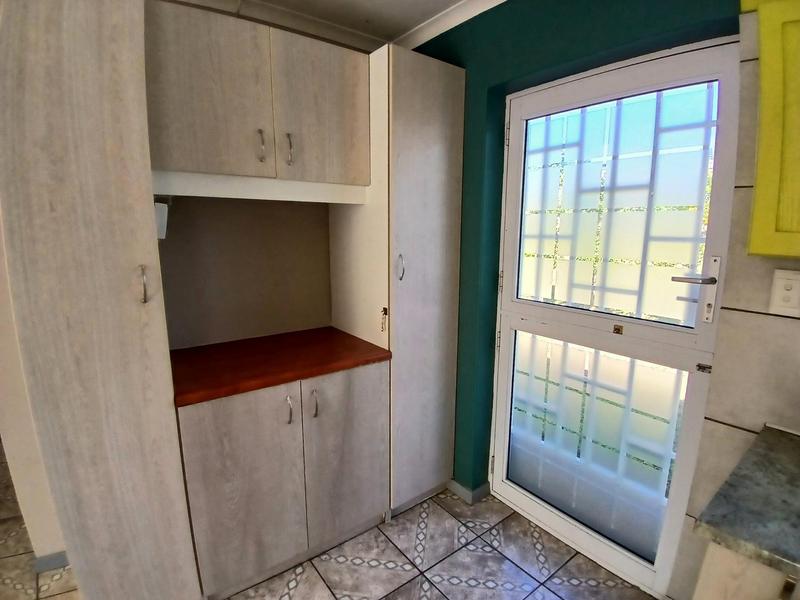 3 Bedroom Property for Sale in Stilbaai Wes Western Cape